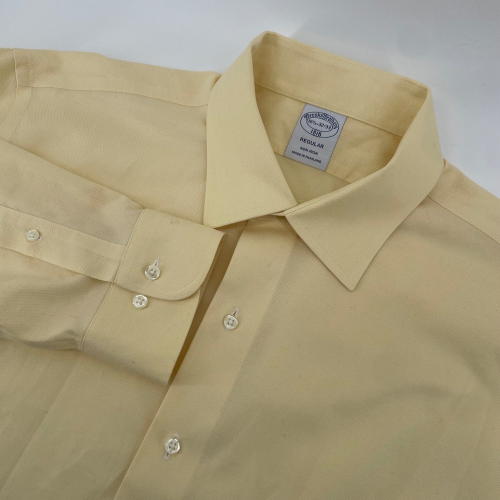 Brooks Brothers Dress Shirt Mens 16.5 32/33 Yellow Non-Iron Regular Fit 1818
